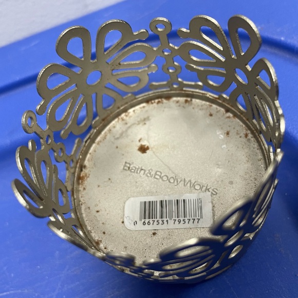 Rare Bath & Body Works Mini Silver Floral Cutout Candle Decor Holder - Picture 7 of 7